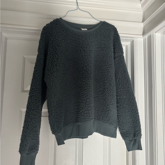 Crew Neck Sherpa Sweatshirt - Picture 1 of 3